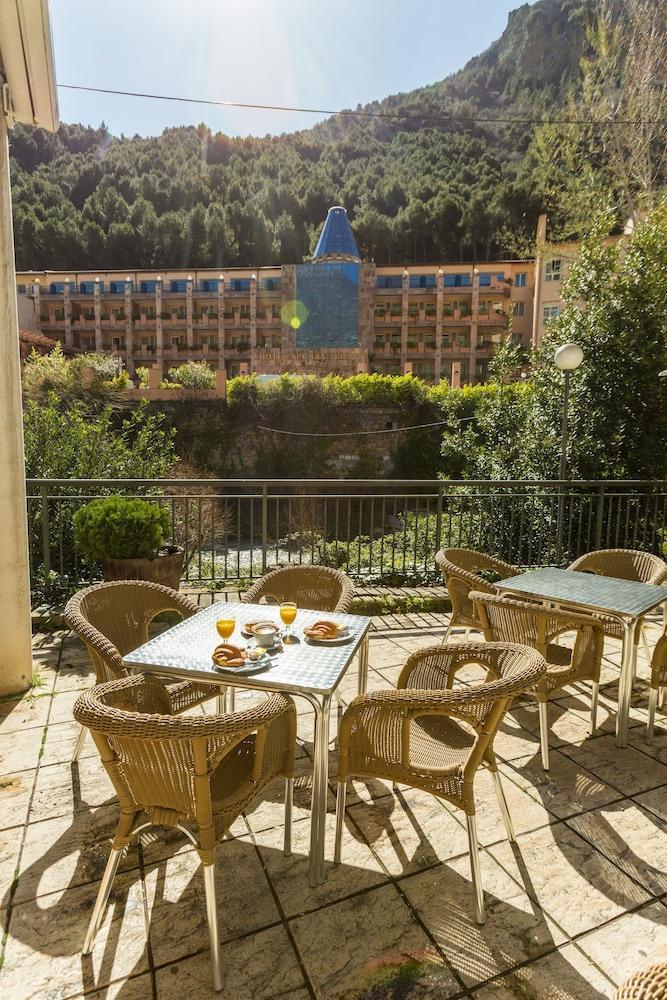 Hotel Parras Арнедильо Экстерьер фото