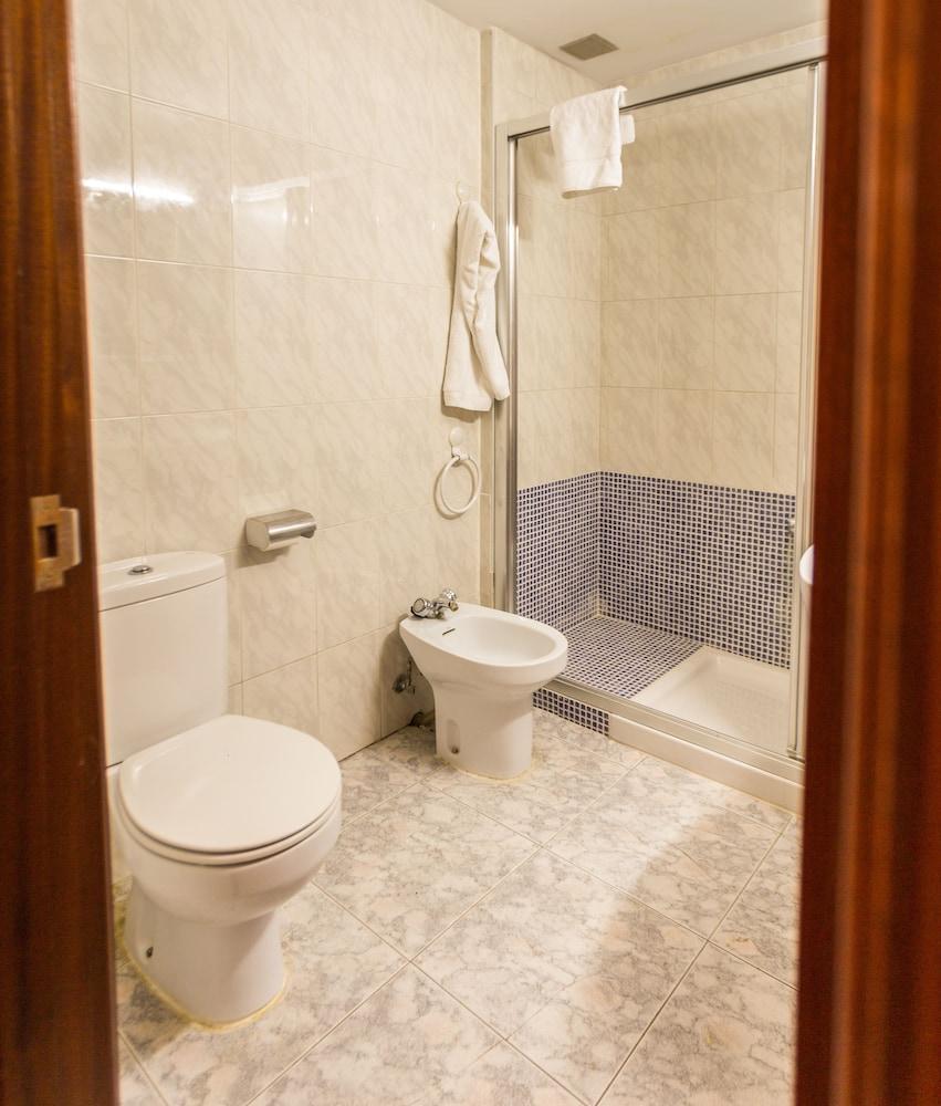 Hotel Parras Арнедильо Экстерьер фото