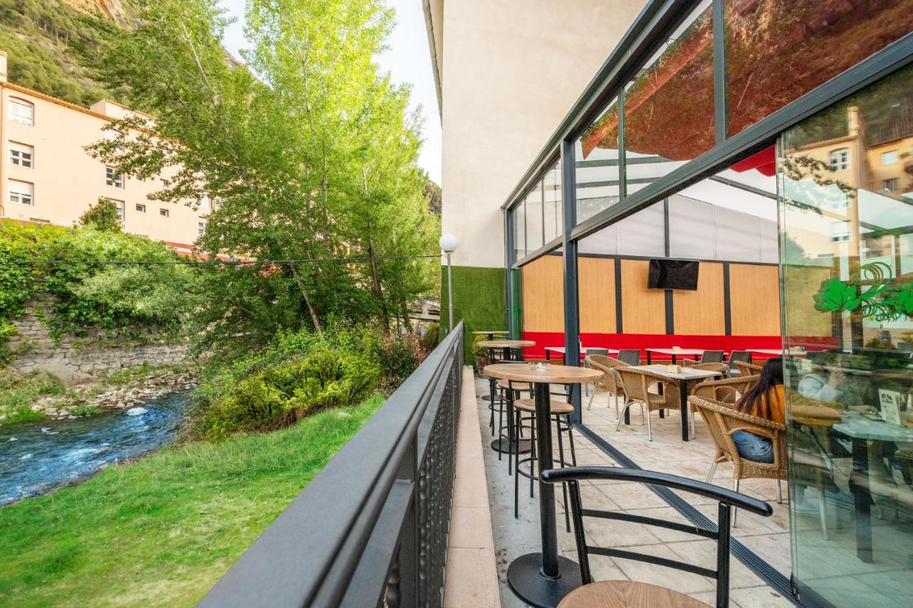 Hotel Parras Арнедильо Экстерьер фото