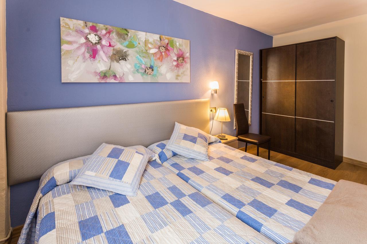 Hotel Parras Арнедильо Экстерьер фото